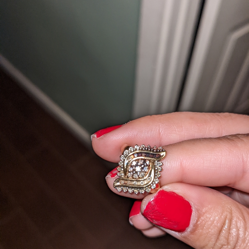10k swirl gold ring